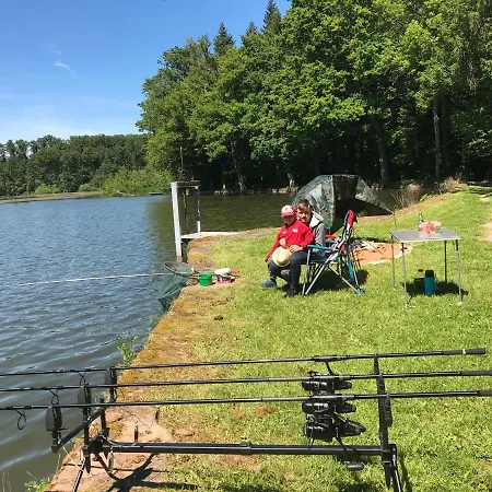 Les Chalets Du Lac Hébergement de vacances *